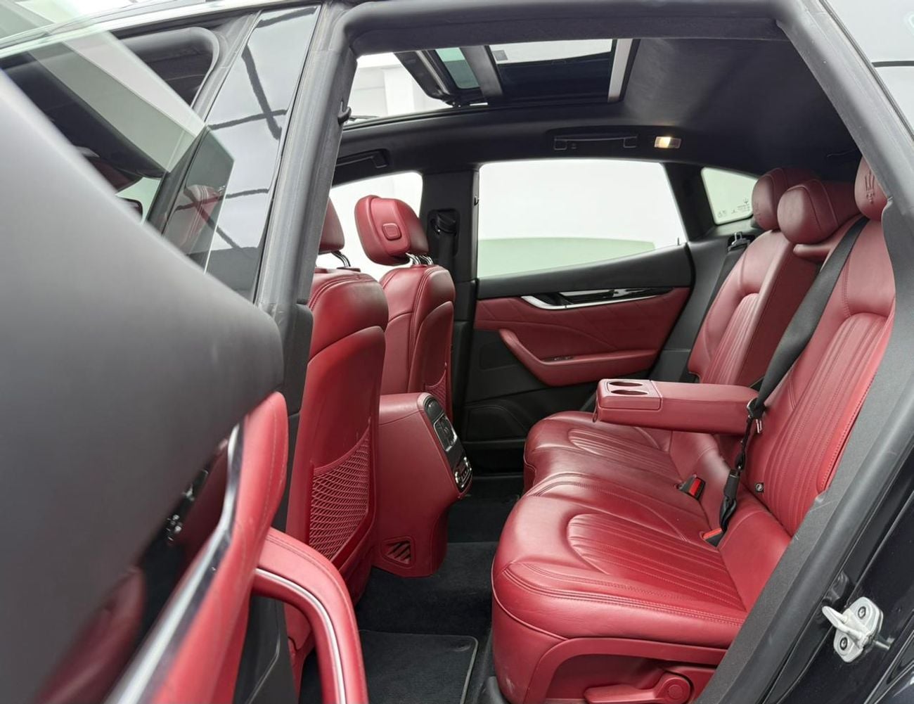 Maserati Levante S 3.0L (430 HP) 2019 Maserati Levante S Q4 ,Maserati Warranty+Service Contract+Full Service History