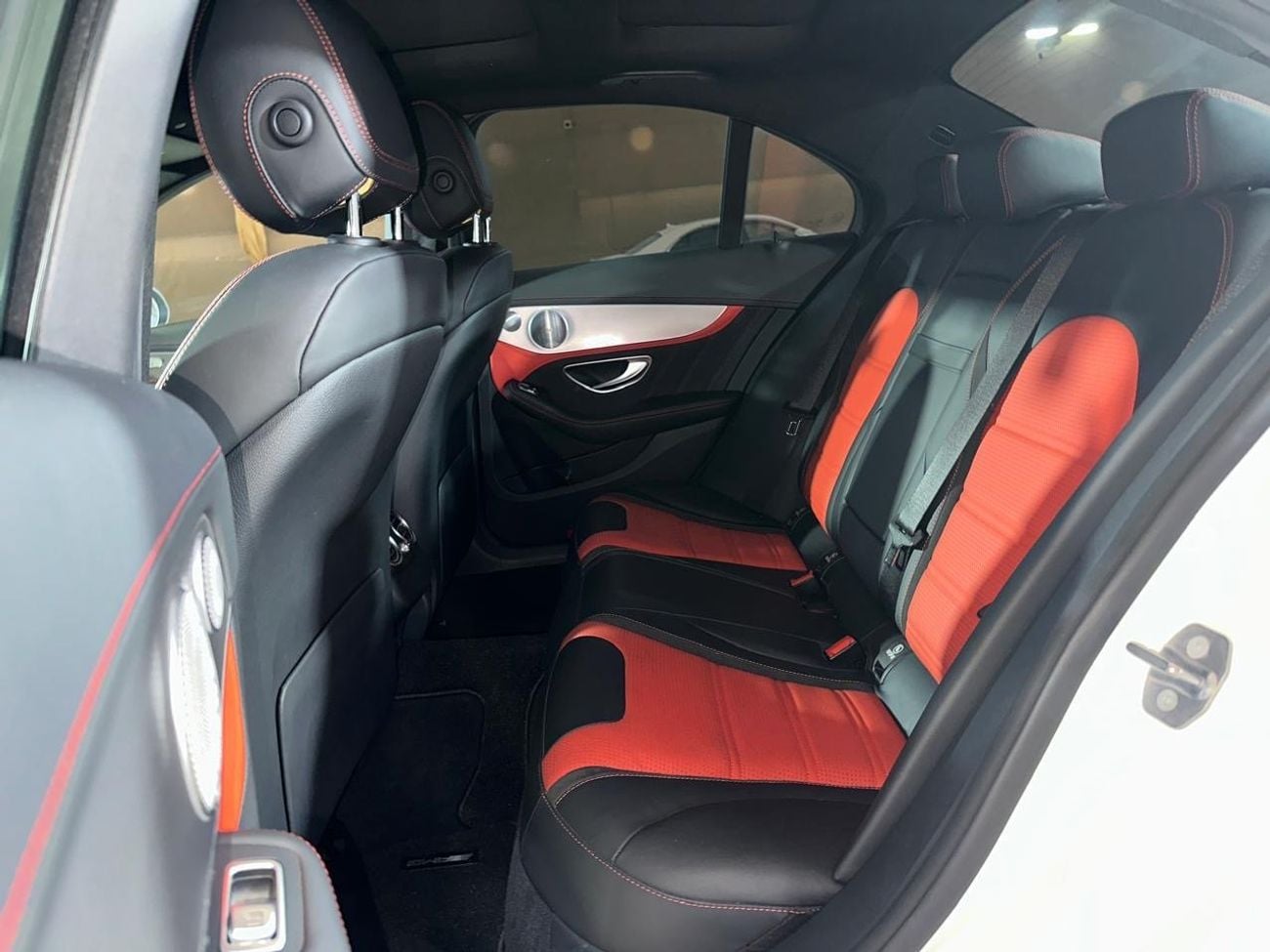 مرسيدس بنز C 63 S  SAFARI T1 Std 4.0L Sedan