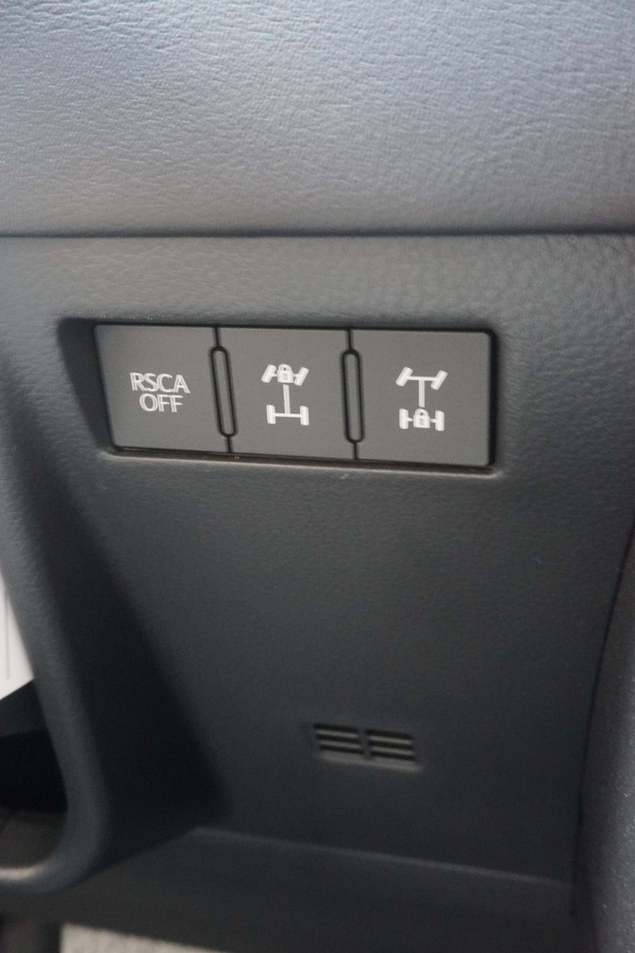 لكزس LX 700h 2025 MODEL LEXUS-LX700 3.5L HEV OVERTRAIL (SUNROOF, 360 DEGREE CAMERA, BSM, HEAD-UP DISPLAY)