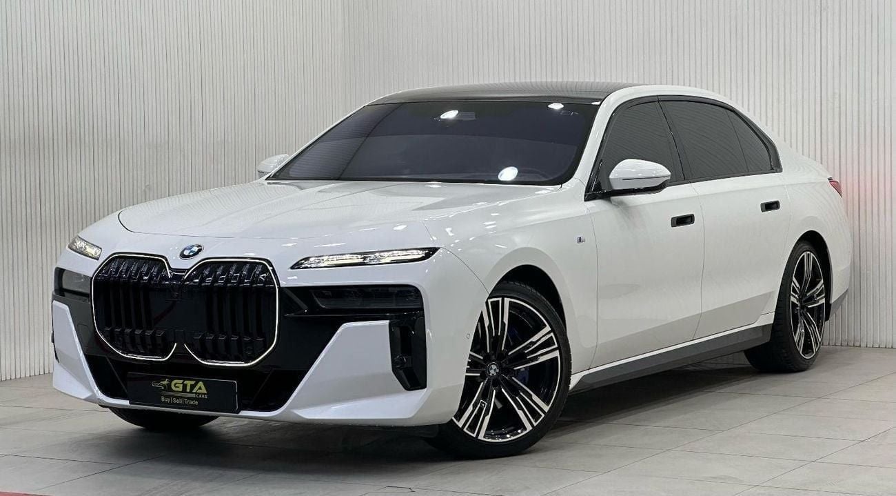 BMW 735i M-Sport 2023 BMW 735i M-Sport, 2027 BMW Warranty + Service Pack, Fully Loaded, Low Kms, 740i Kit, GC