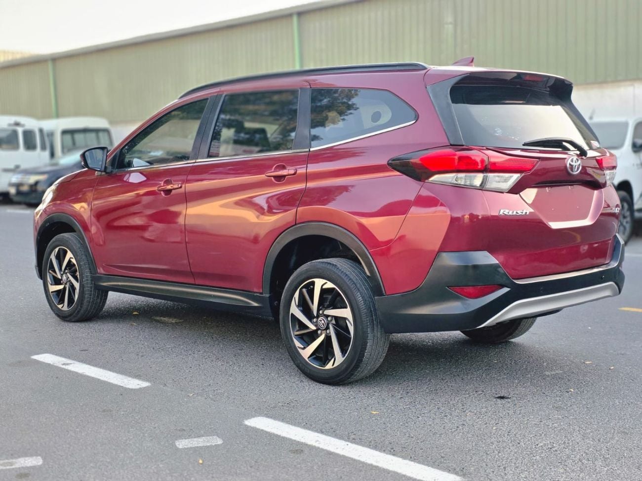 Toyota Rush 2019 | 1.5L PETROL | AT | LHD | PUSH START ENGINE | ALLOY WHEELS | LEATHER SEATS