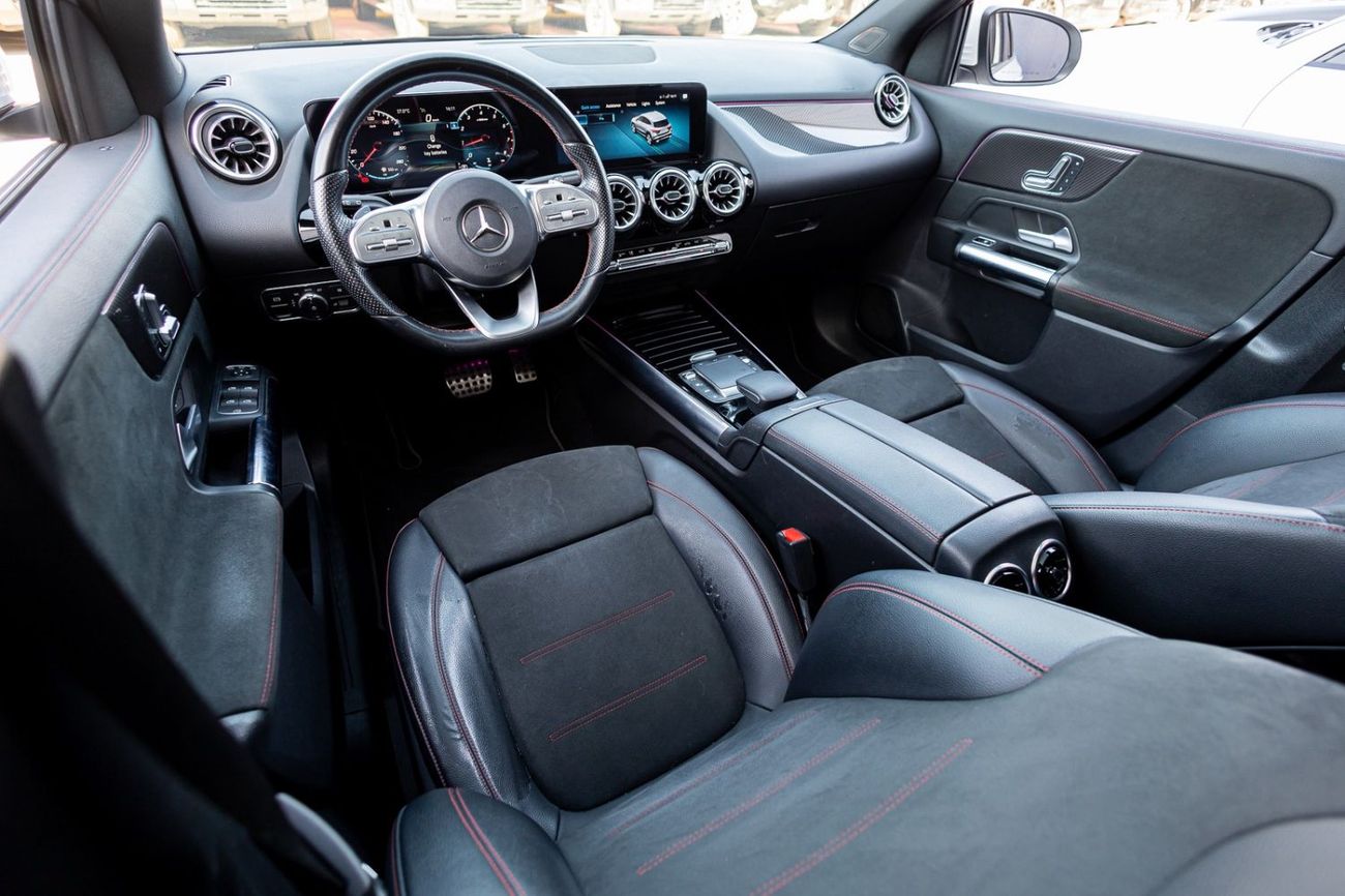 Mercedes Benz GLA 200