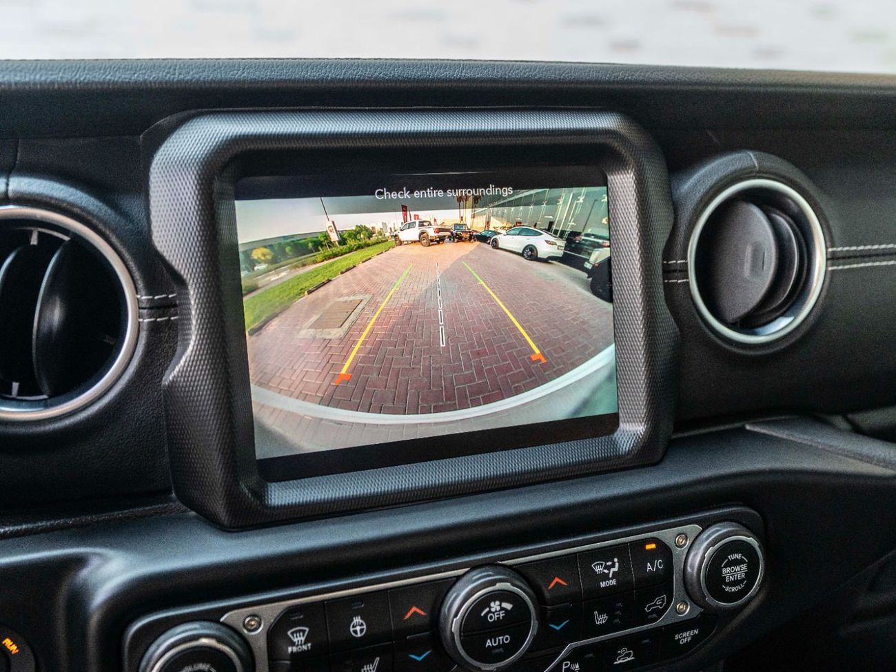 Jeep Wrangler Unlimited Sahara 3.6L