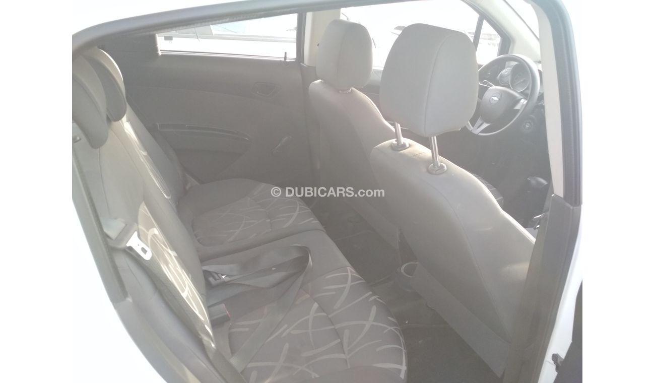 Chevrolet Spark WHITE 2015 GCC NO ACCIDENT NO PAIN PERFECT