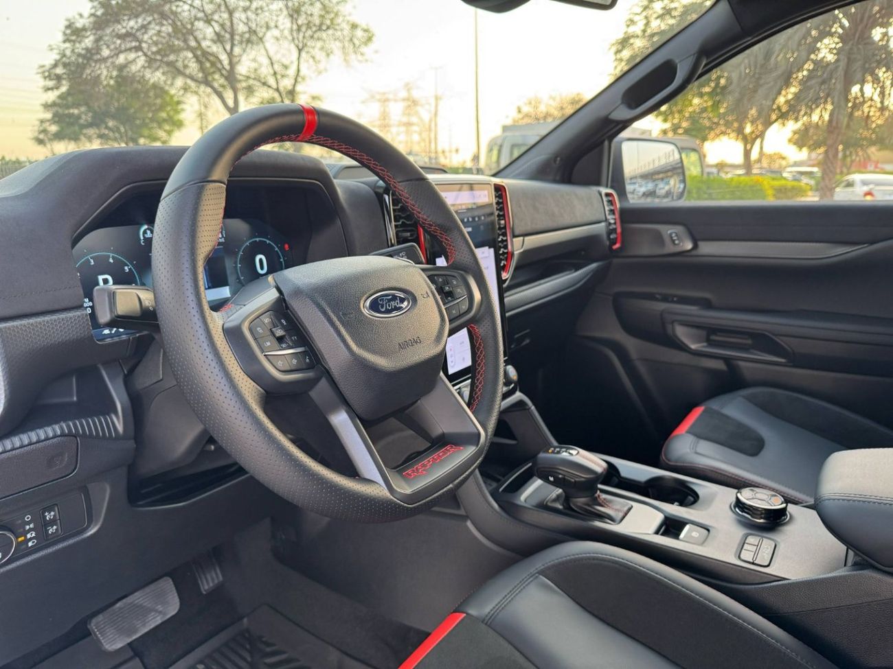 فورد رانجر Raptor 3.0T (392 HP) V6 GCC SPEC UNDER WARRANTNEAT AND CLEAN