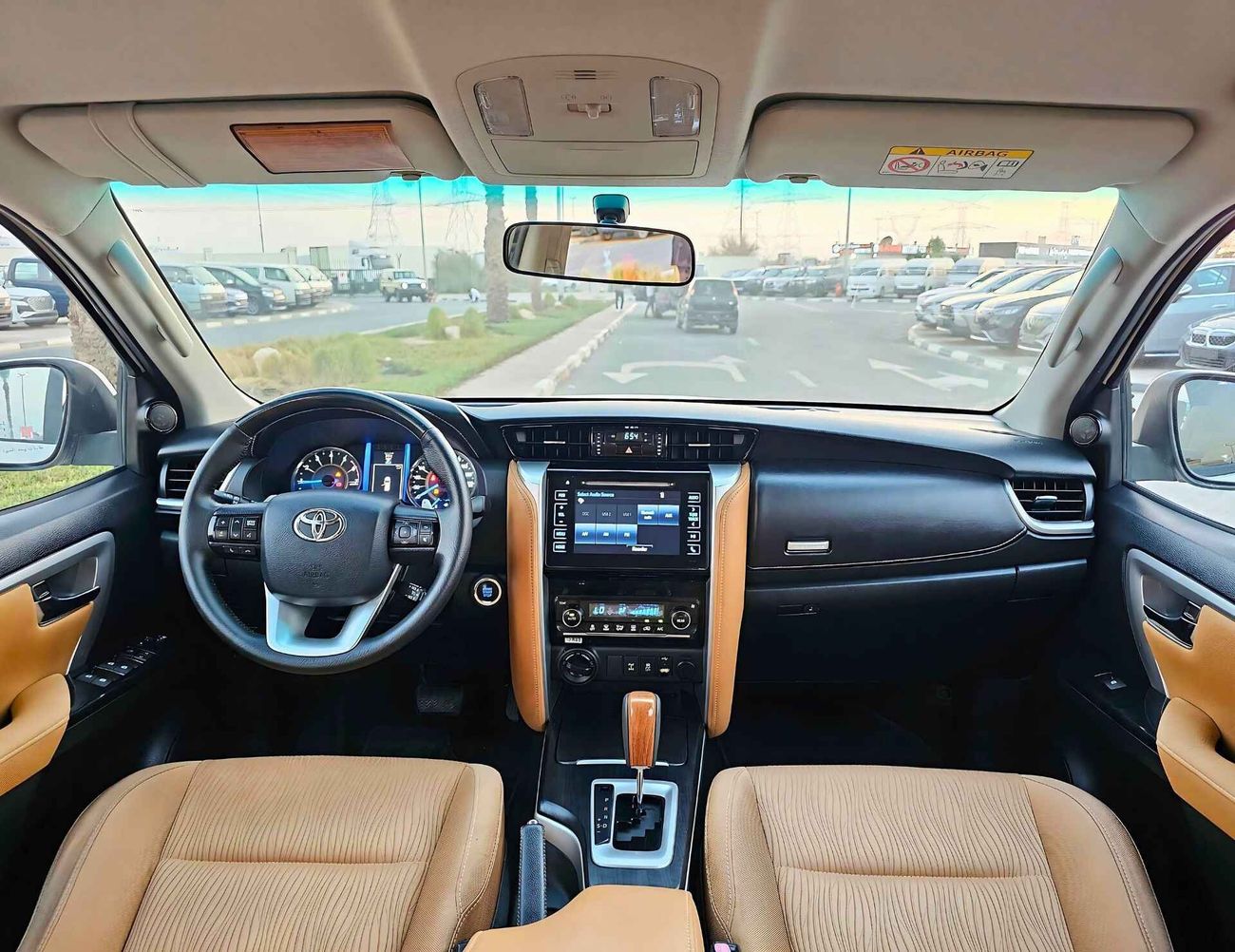 Toyota Fortuner GXR/ 2021 SHAPE/ LEATHER SEATS/ DVD CAMERA/ LOW MILEAGE/ 4.0L V6/ 4WD/ EXPORT ONLY / LOT# 72939