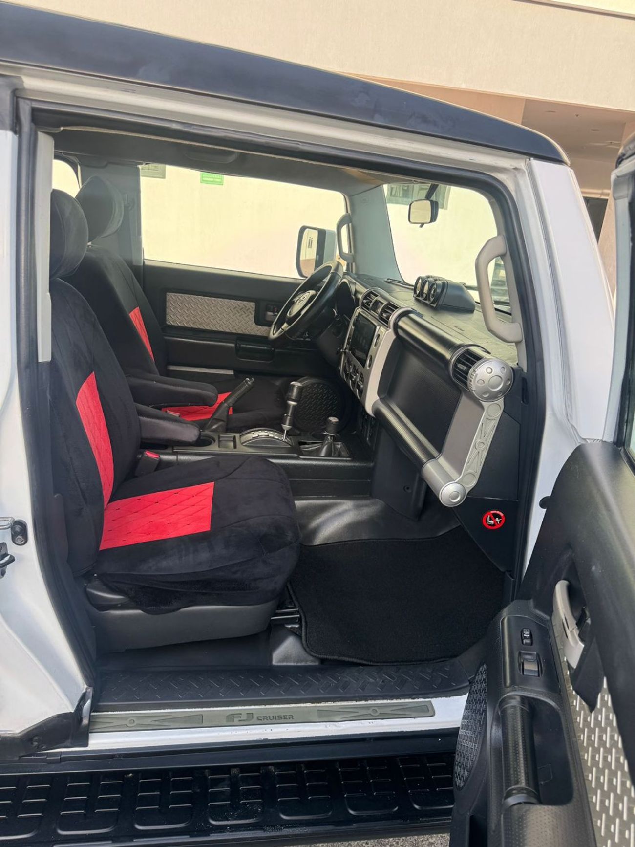 Toyota FJ Cruiser FJ CRUISER 2008 MODEL LEFT HAND DRIVE GCC SPECS PETROL ENGINE