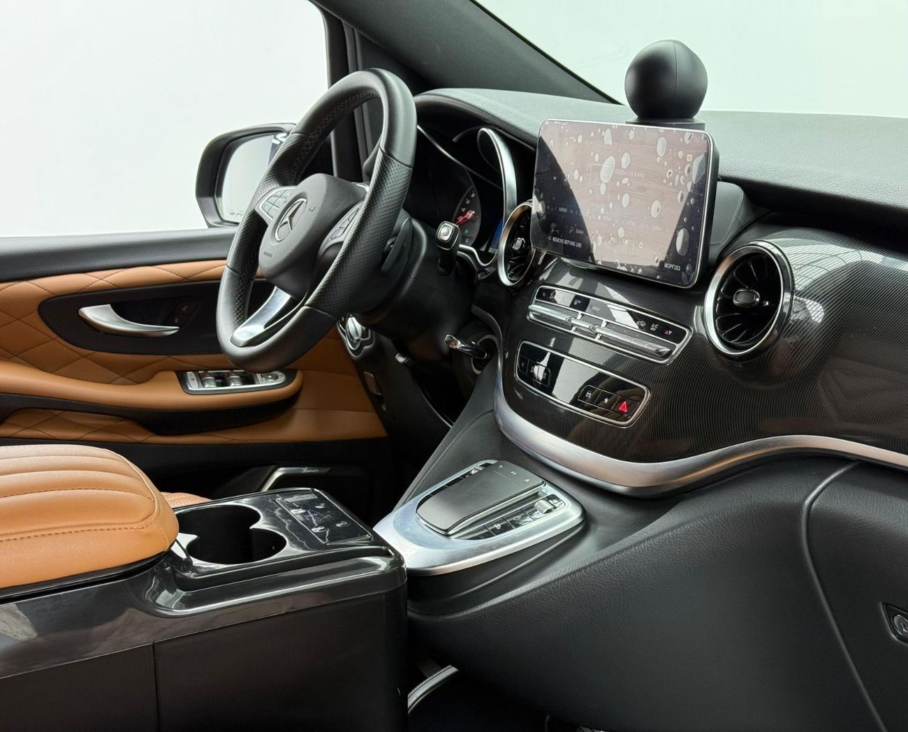 Mercedes-Benz V 250 2023 Mercedes Benz V250 V-Line Design, Warranty, Low Km, Fully Loaded, Excellent Condition, GCC