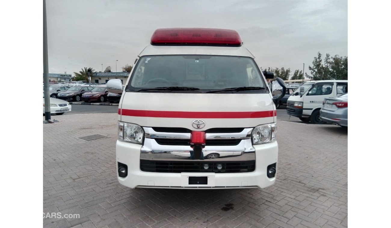 تويوتا هاياس TOYOTA HIACE VAN RIGHT HAND DRIVE (PM1547)