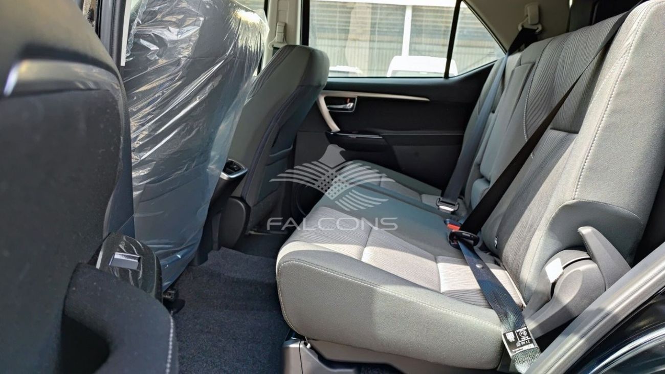 تويوتا فورتونر Toyota/FORTUNER DIESEL / 2.4L COMFORT 4X4 6AT
