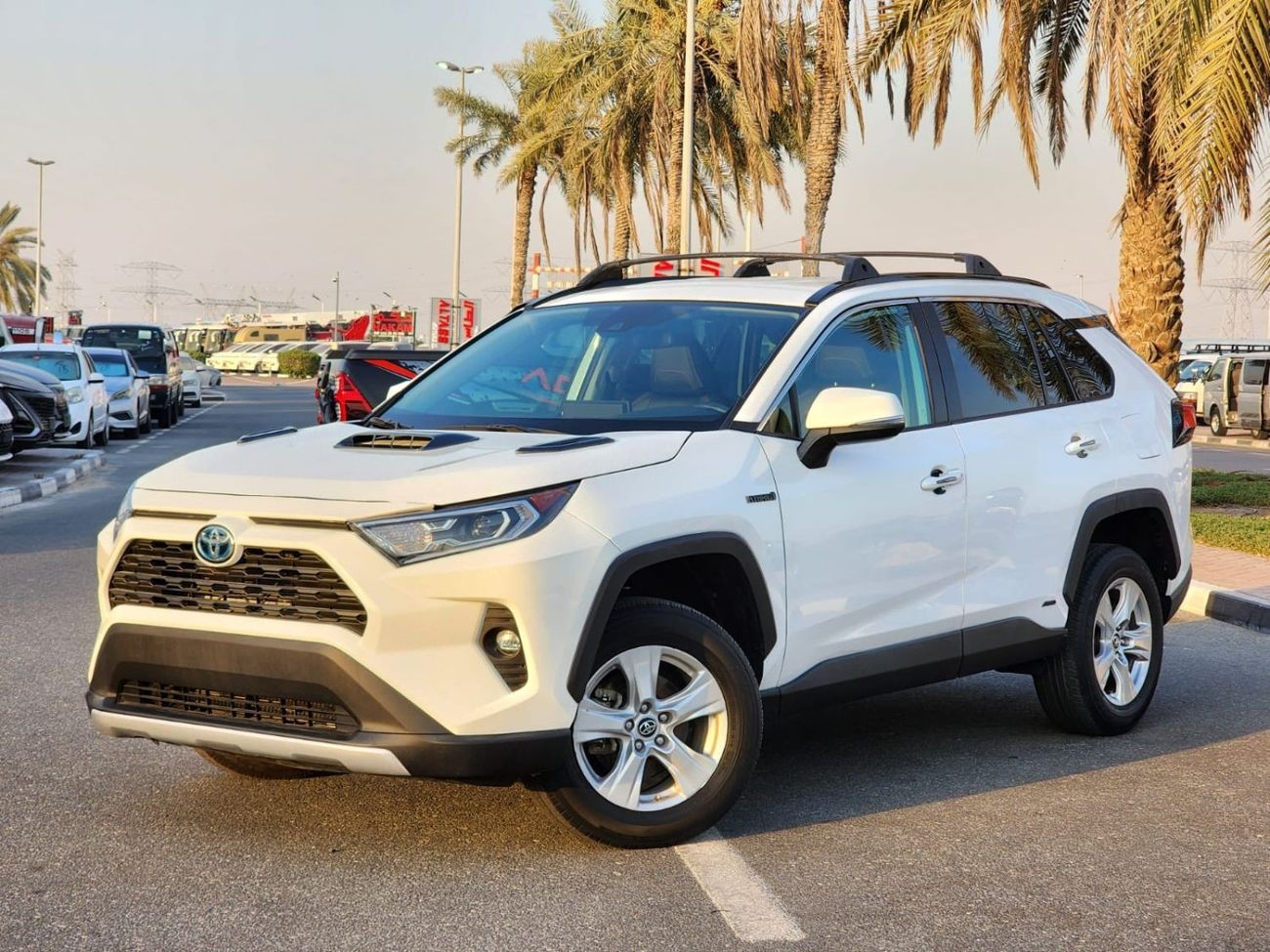 Toyota RAV4 XLE TOYOTA RAV 4 2021 HYBRID