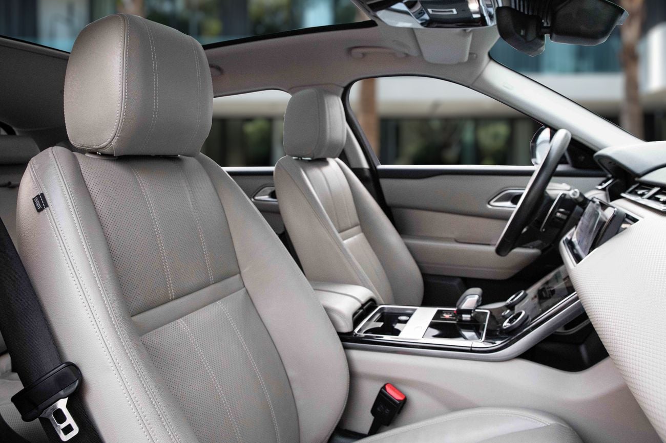 Land Rover Range Rover Velar S Range Rover Velar S | 2,253 P.M | 0% Downpayment | ONE OWNER | FULL LAND ROVER HISTORY