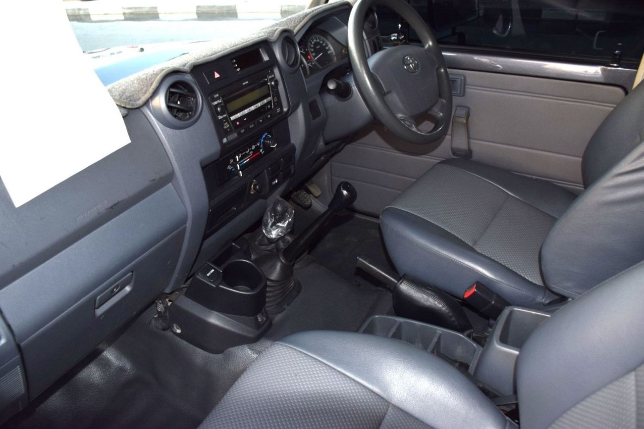 Toyota Land Cruiser Pick Up