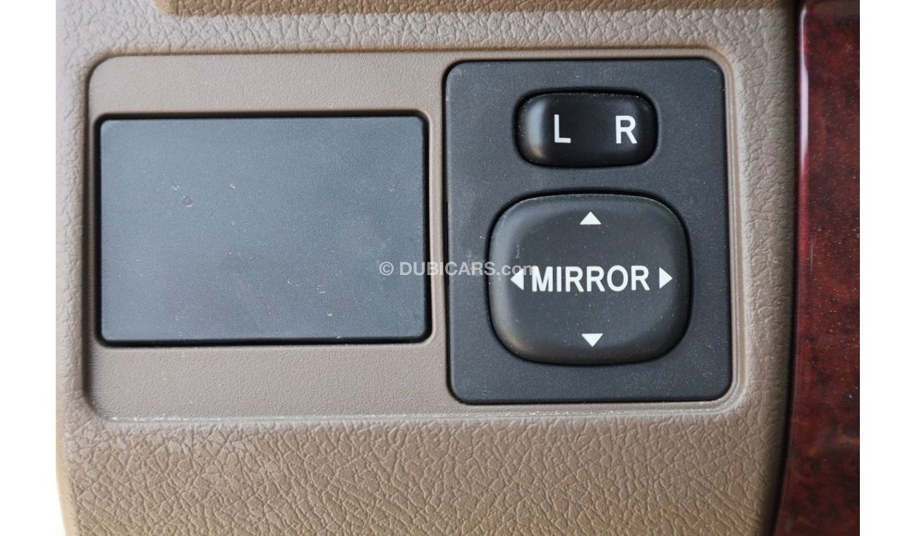 Toyota Land Cruiser Pick Up TOYOTA_LAND_CRUISER_PICK_UP_SINGLE_4.0_V6_GASOLINE_2022