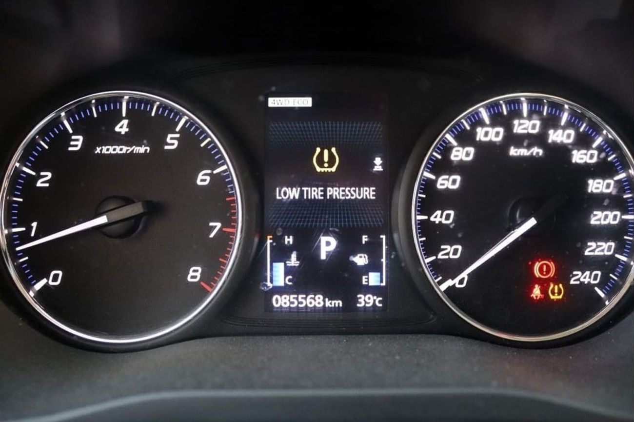 Mitsubishi Outlander GLX Basic 2.4L (5 Seater) Mitsubishi Outlander 2020 GCC edition, mileage 85,000 KM, with a 2.4L engi