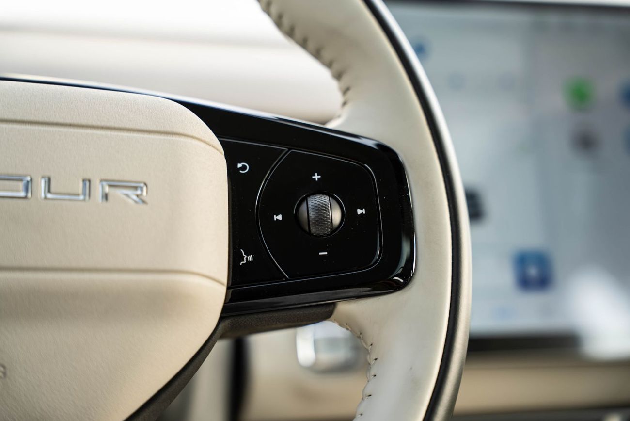 Jetour Dashing Flagship 2024 GCC 1.6L Turbo 4 Cylinders Low Mileage