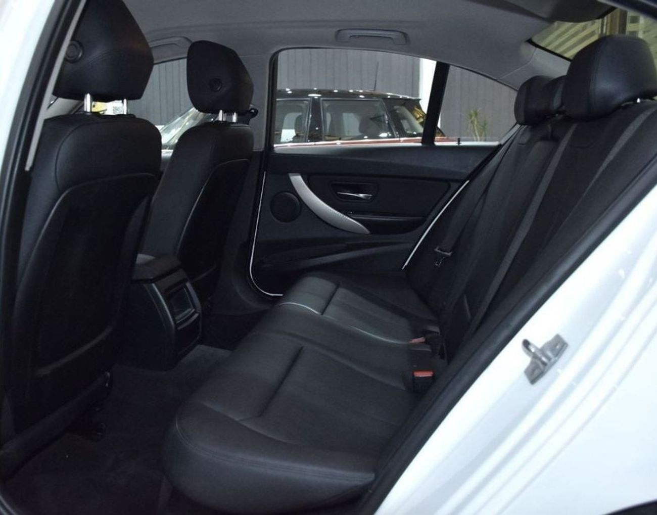 BMW 318i EXCELLENT DEAL for our BMW 318i ( 2018 Model ) in White Color GCC Specs