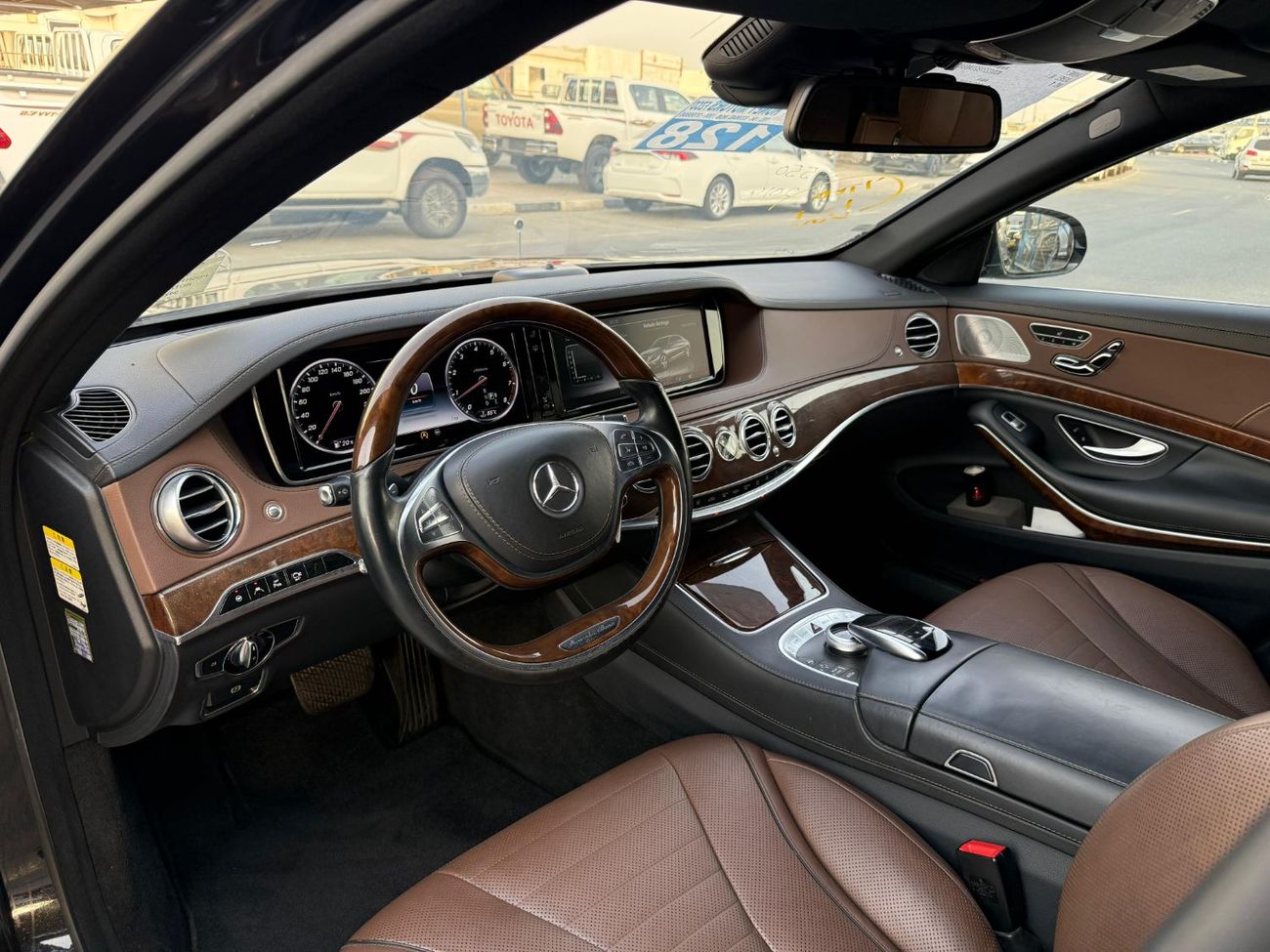 مرسيدس بنز S 550