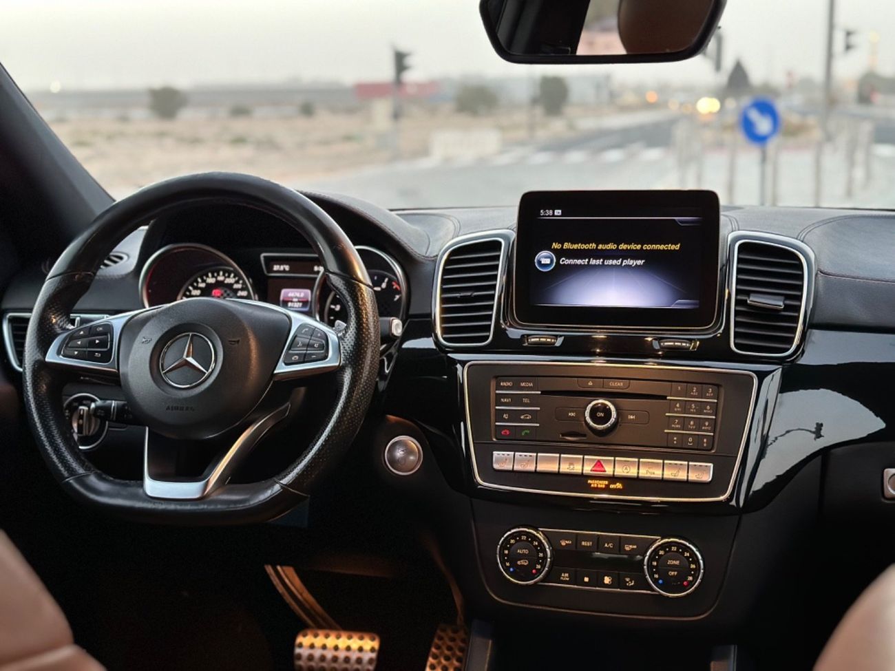 مرسيدس بنز GLE 43 AMG موديل 2019 خليجي مالك واحد من الوكاله فل مواصفات بانورما مالك اول الموتر مخزن