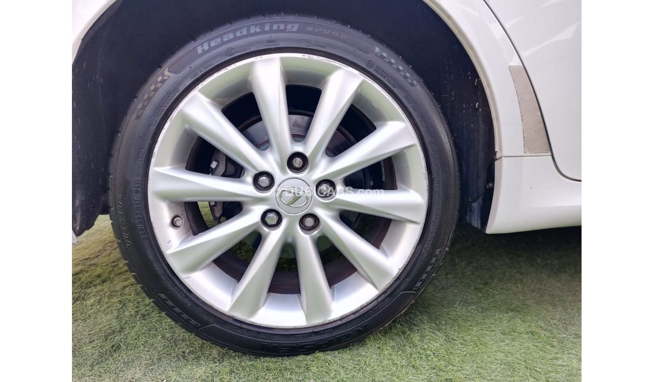 Lexus IS250 2010 model, American specifications, leather hatch, cruise control, alloy wheels, sensors, Android s