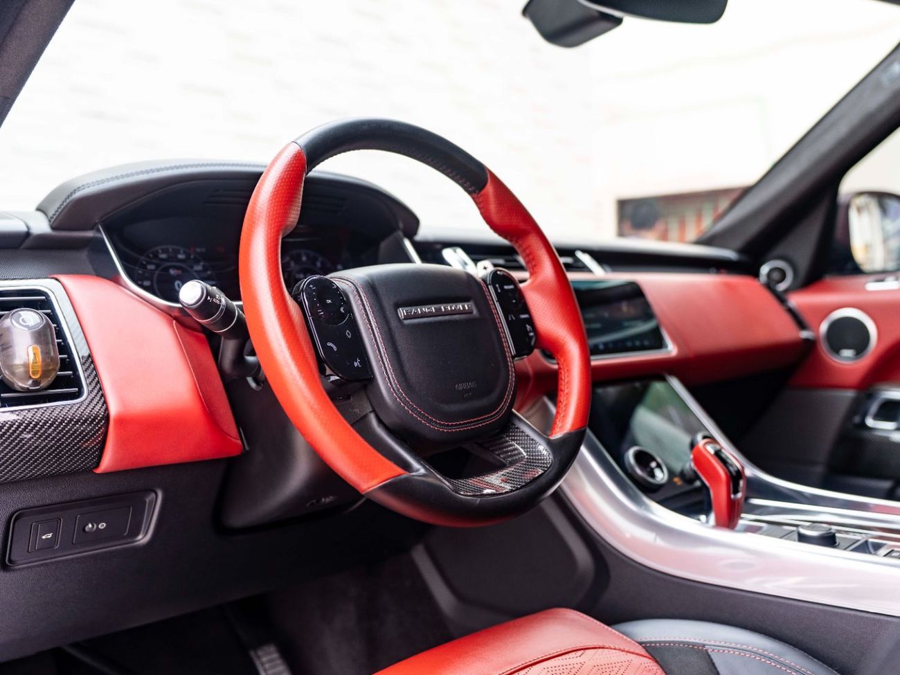 لاند روفر رينج روفر سبورت SVR 5.0L (550 HP)