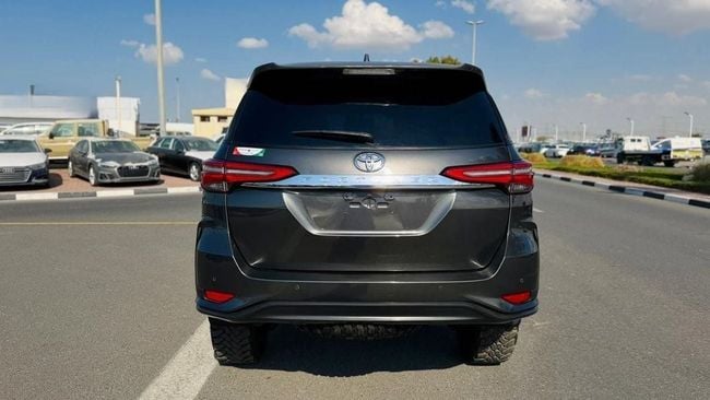 Toyota Fortuner VX2, миниатюра 19