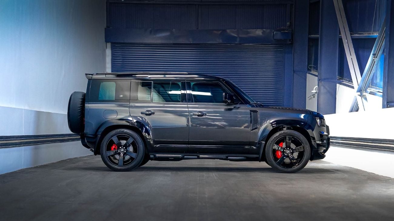 Land Rover Defender P400 110 HSE 3.0L (7 Seater) UAEs Very Best Example | 7 Seater Widetrack | AED 5,411 Per Month