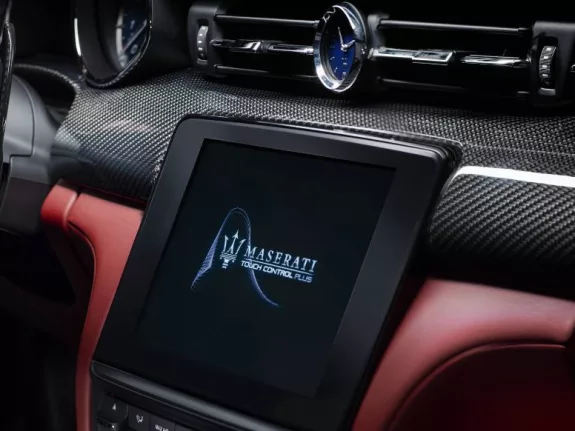 Maserati Quattroporte interior - Multimedia Screen