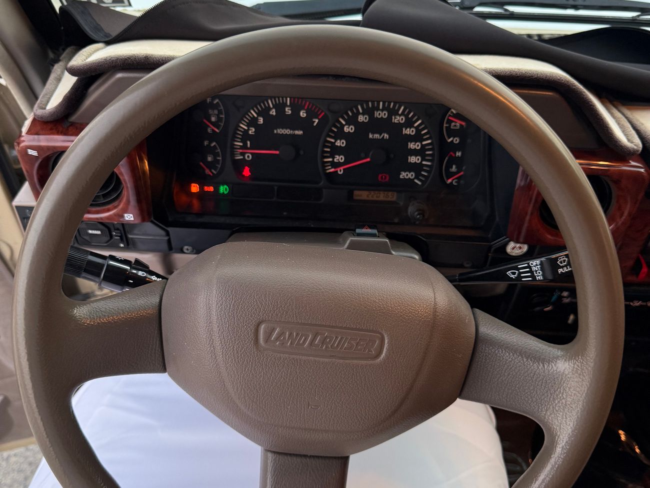 Toyota Land Cruiser Pickup 70
