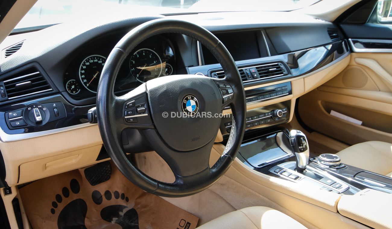 BMW 520i i