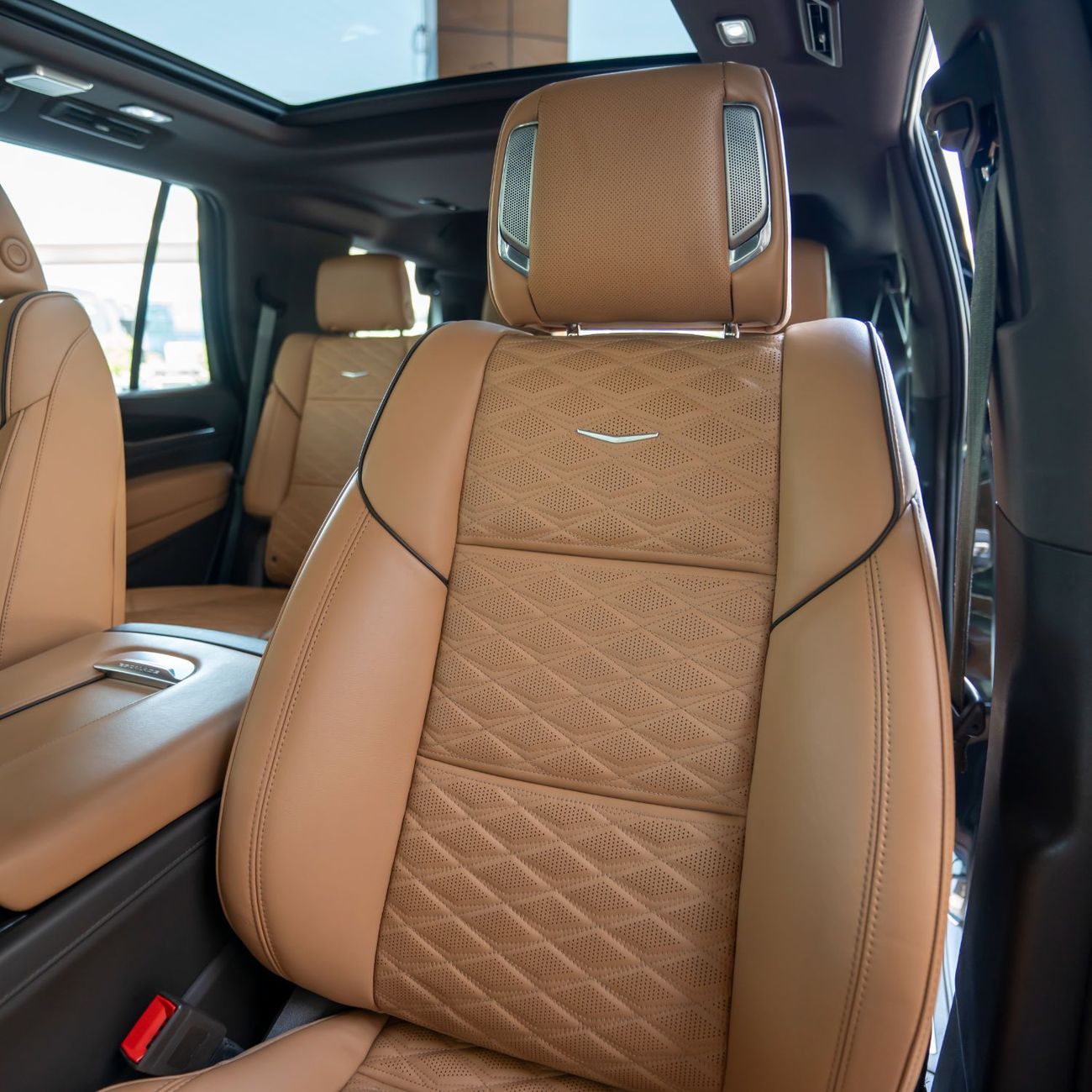 كاديلاك إسكالاد 2022 CADILLAC ESCALADE SPORT PLATINIUM GCC DONE 78,000KM ( WARRANTY TILL 2027 OR 100,000KM )