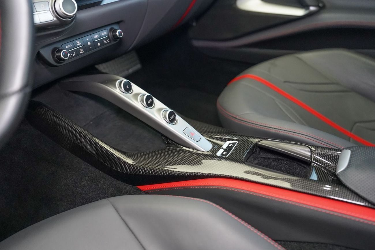 فيراري 812 GTS SUPERFAST