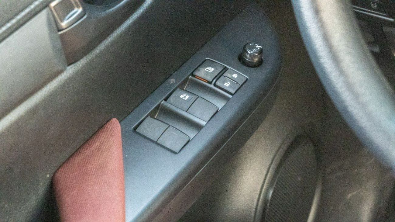 تويوتا هيلوكس GL 2.4L Double Cab Utility