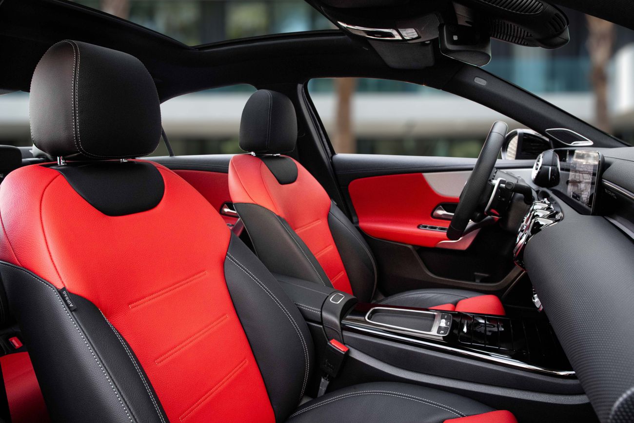 Mercedes-Benz A 35 AMG A35 AMG Aero-Dynamic | 3,721 P.M | 0% Downpayment | A35 AMG AERODYNAMIC | WARRANTY!