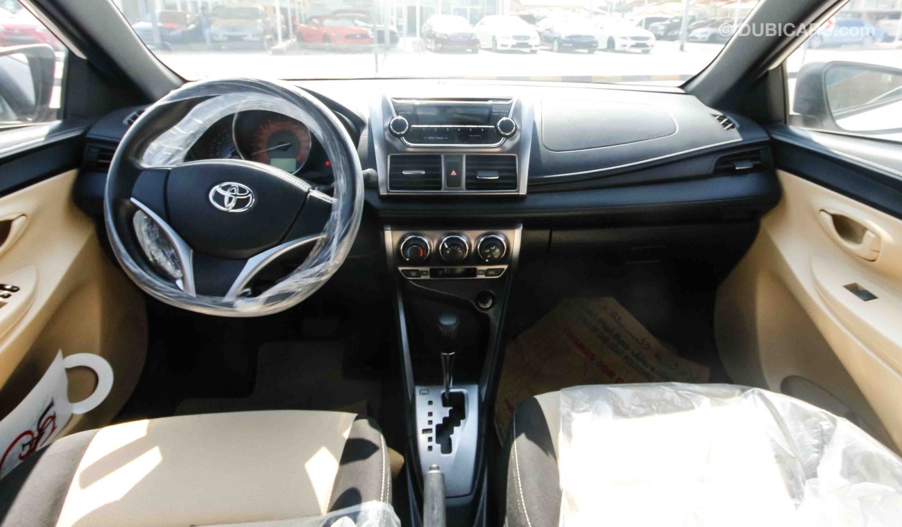 Toyota Yaris SE