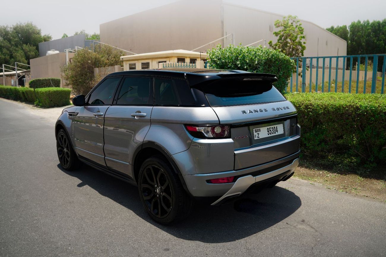 Land Rover Range Rover Evoque HSE Dynamic 2.0L (5 Door)