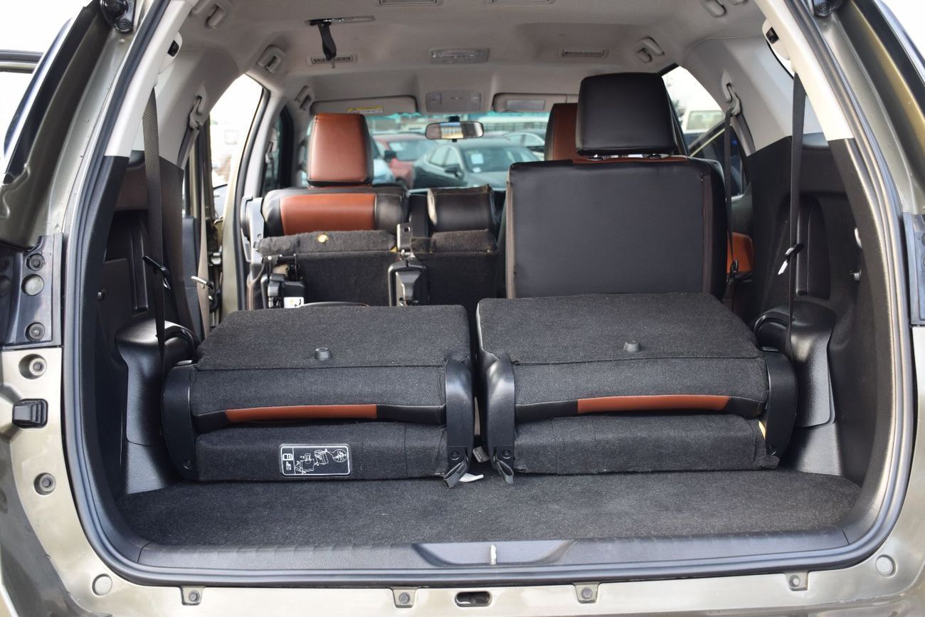 Toyota Fortuner VX2 4X4 Diesel 2.8L (Right Hand)