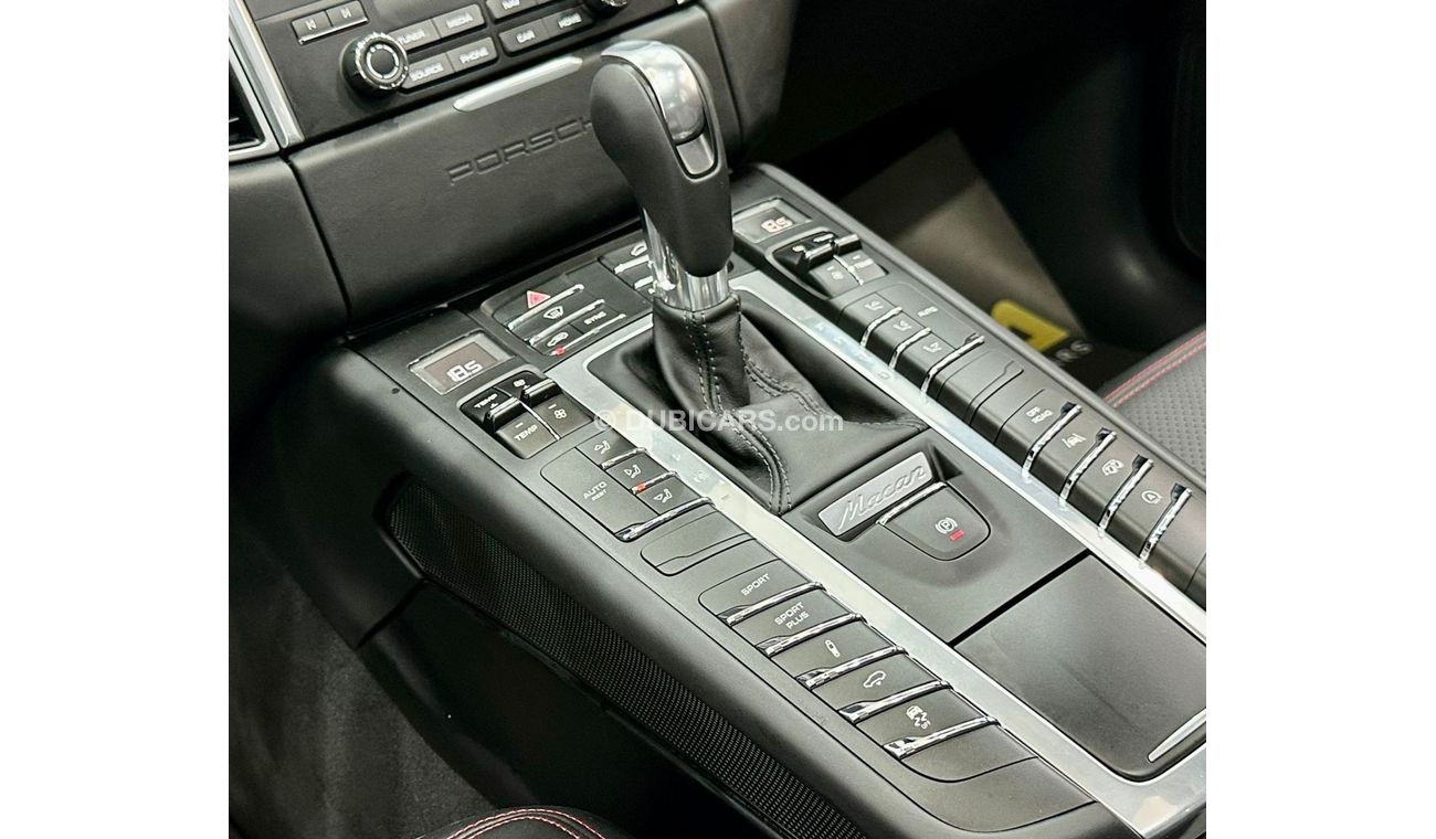 Porsche Macan 2017 Porsche Macan GTS, Warranty, Full Porsche Service History, Full Options, GCC