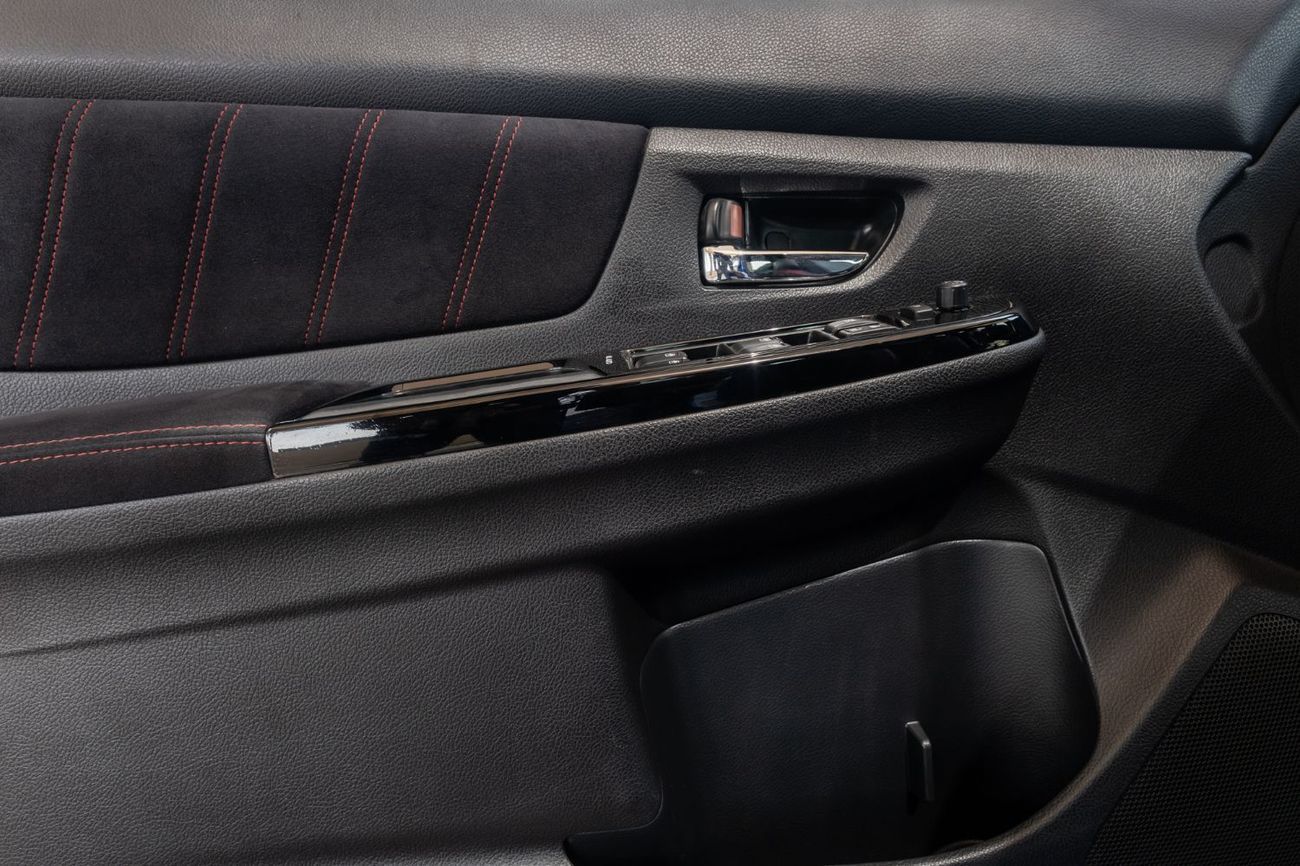 سوبارو امبريزا WRX STi