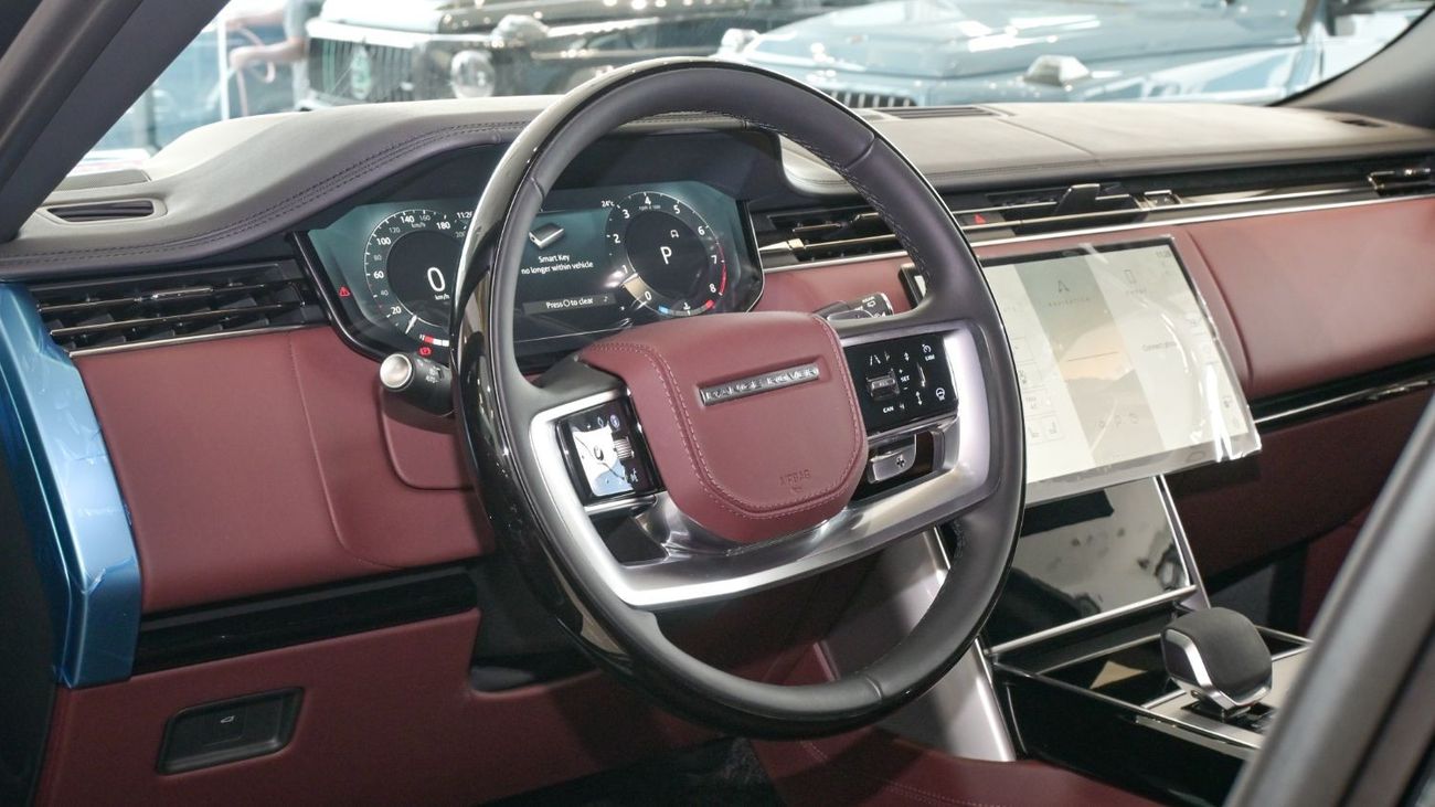 لاند روفر رينج روفر Autobiography P530 4.4L Range Rover Autobiography V8 - Pilot Seat - Fully loaded - 2025