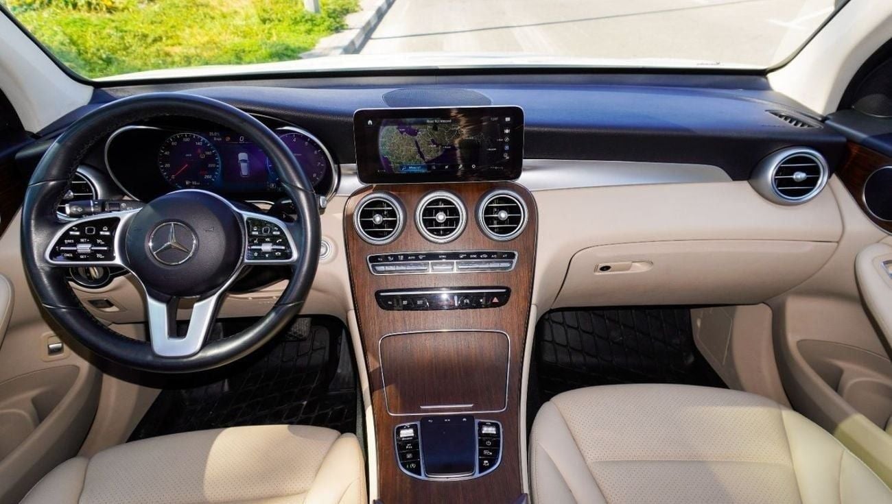 مرسيدس بنز GLC 300 AMG 2.0L