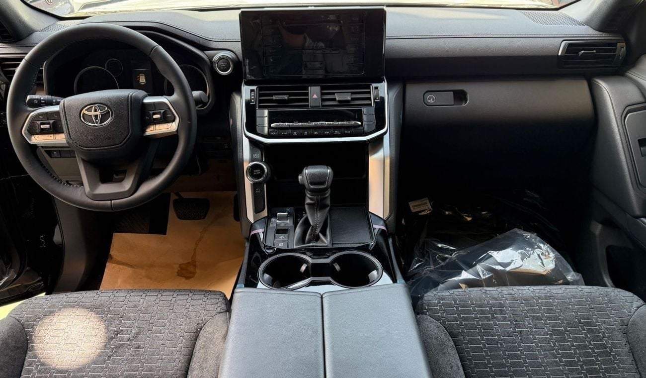 تويوتا لاند كروزر GXR 3.5L Toyota Land Cruiser GXR Twin Turbo 3.5L | 2024 | 0KM | GCC