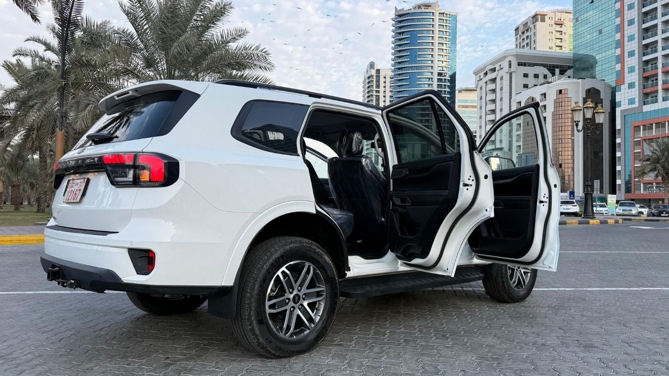 فورد ايفرست Trend 2.0 Liter Bi- Turbo Right Hand Drive
