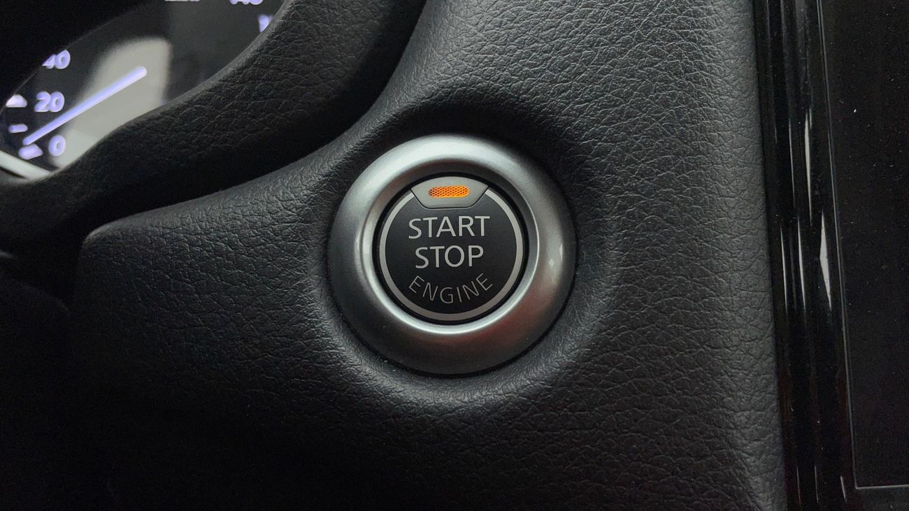 نيسان إكستيرا TITANIUM 2.5 | بدون دفعة مقدمة | اختبار القيادة في المنزل