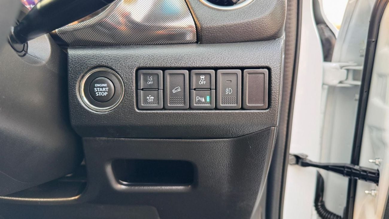 Suzuki Vitara PANORAMIC SUNROOF | CROSSOVER | 1.4L PETROL ENGINE | AT | RHD