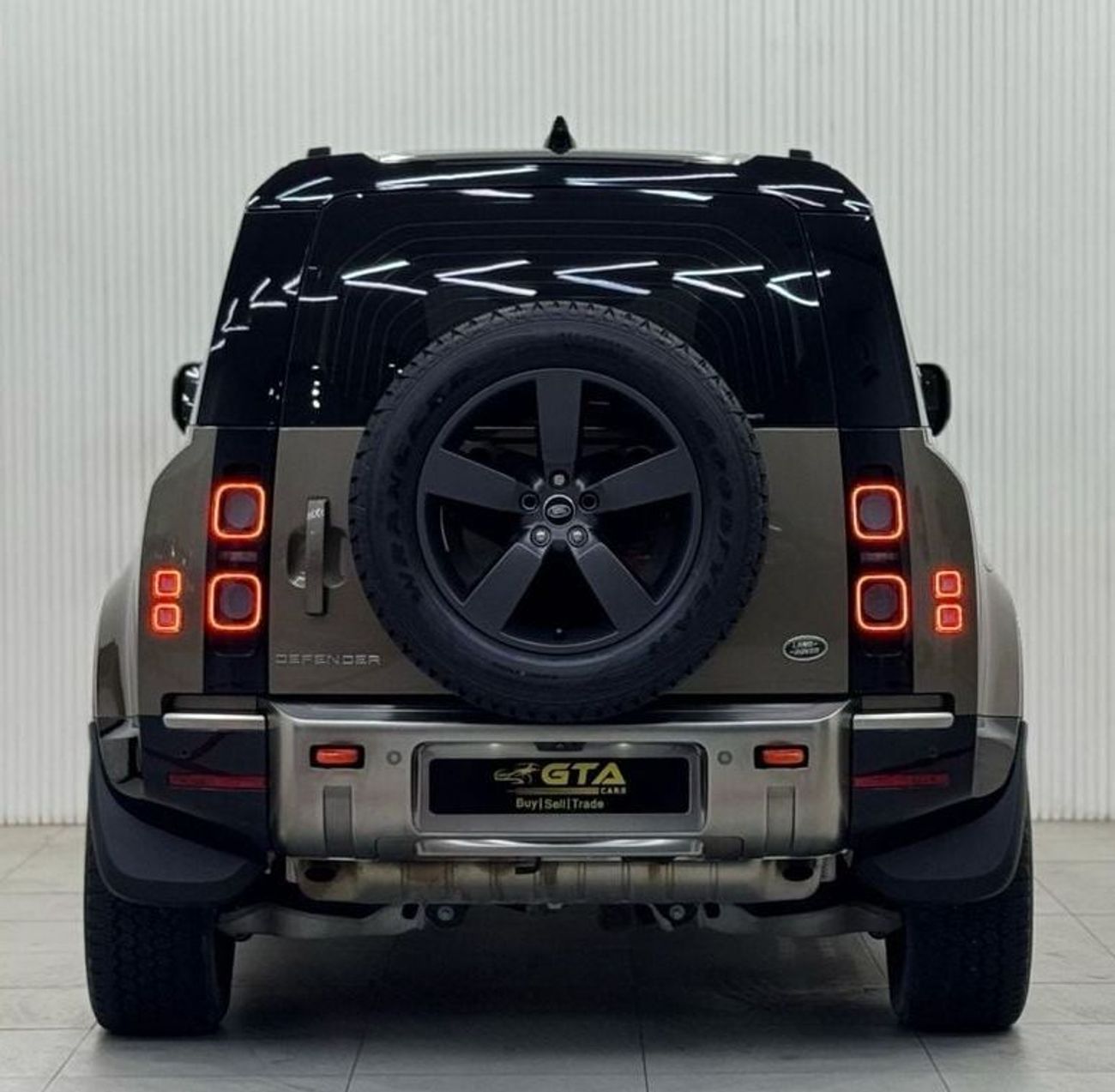 Land Rover Defender 110 X P400 3.0L 2022 Defender 110 X P400, Agency Warranty  Service Pack 11/26, Full Service History,