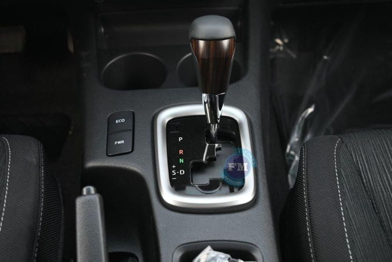 Toyota Hilux Double Cab Pickup VX 4.0L Petrol 4X4 Automatic