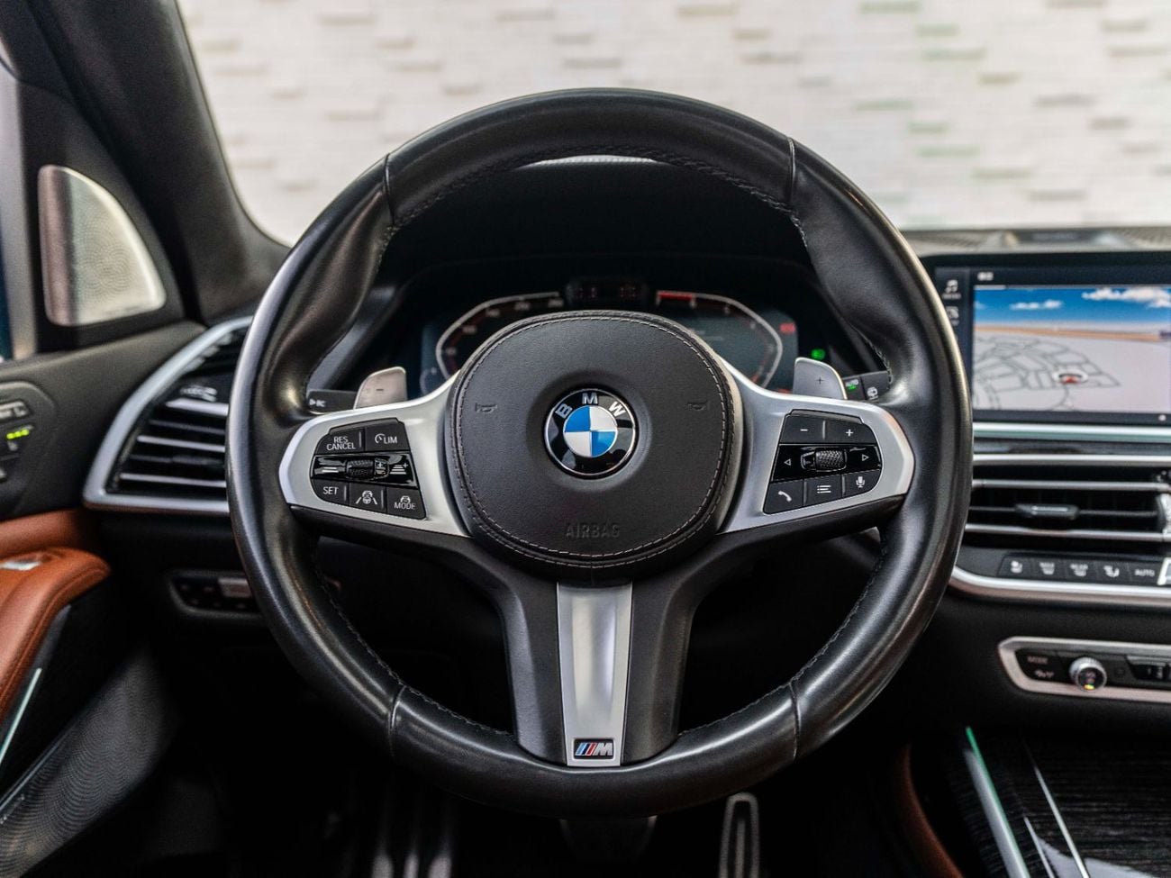 BMW X7 M50i 4.4L (523 HP)