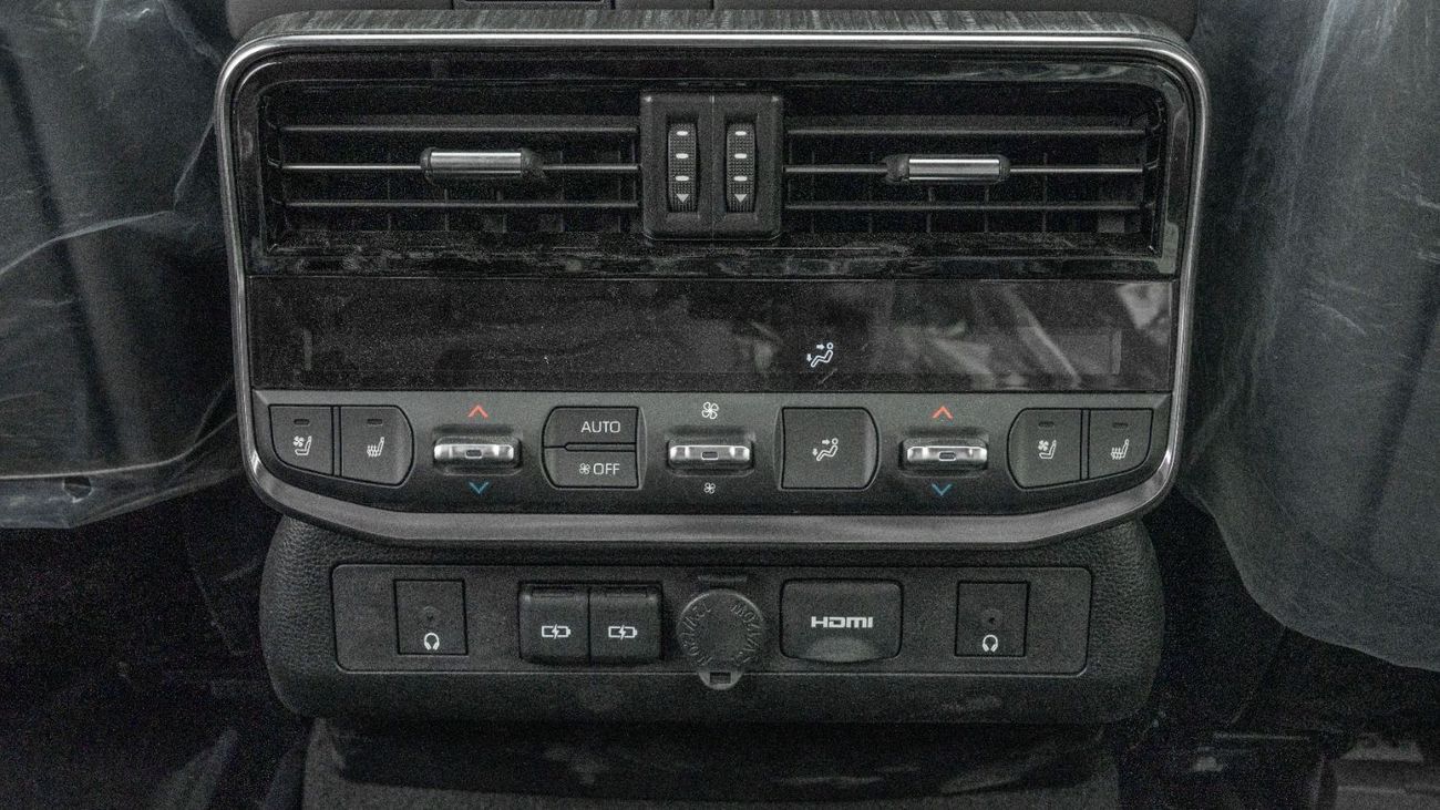 Toyota Land Cruiser 2026 Toyota Land Cruiser VXR 3.5L AT Petrol (Saudi Specs) Black