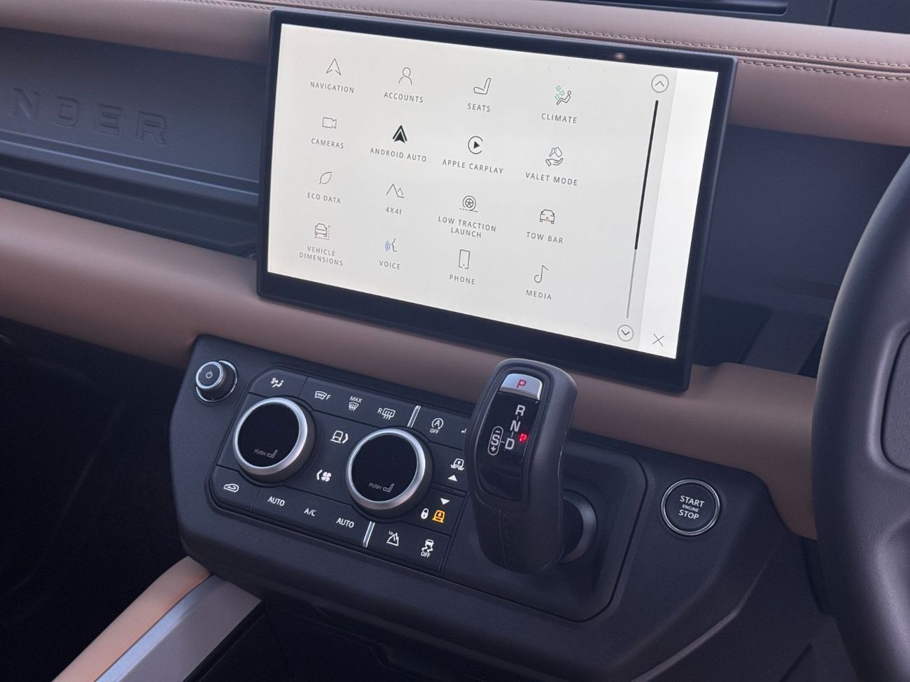 Land Rover Defender 130 D350 Diesel Mild Hybrid X-Dynamic HSE RIGHT HAND DRIVE